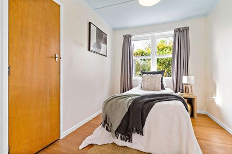 Photo of property in 4 Greenaway Place, Martinborough, 5711