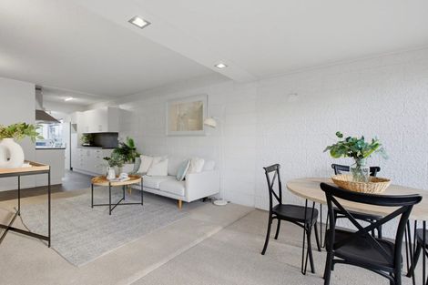 Photo of property in 40g Maunganui Road, Mount Maunganui, 3116
