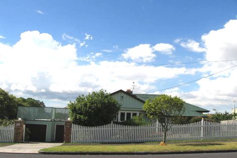 Photo of property in 62 Willerton Avenue, New Lynn, Auckland, 0600