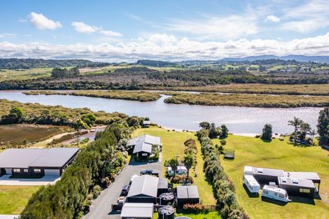 Photo of property in 32 Thelma Road, Mangawhai Heads, Mangawhai, 0505