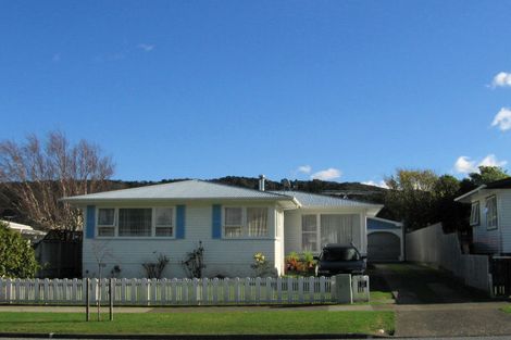 Photo of property in 33 Meremere Street, Wainuiomata, Lower Hutt, 5014