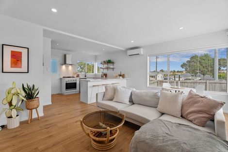 Photo of property in 1/181 Forrest Hill Road, Forrest Hill, Auckland, 0620