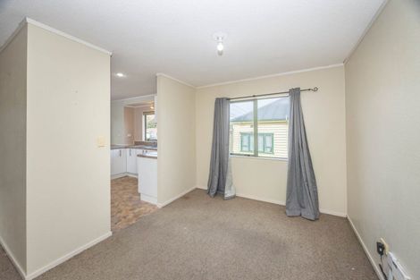 Photo of property in 45 Hakanoa Street, Huntly, 3700