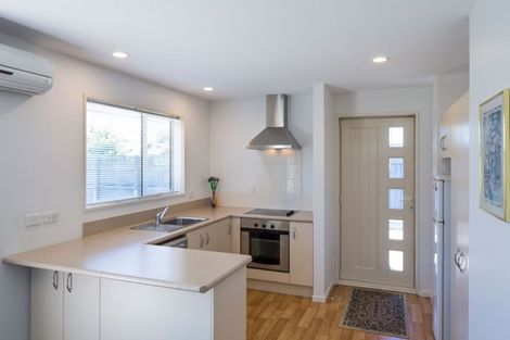 Photo of property in 2/162 Wainoni Road, Avondale, Christchurch, 8061