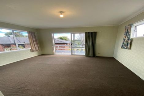 Photo of property in 52 Hobart Crescent, Wattle Downs, Auckland, 2103