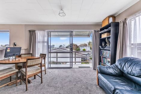 Photo of property in 43b Fulford Street, New Plymouth, 4310