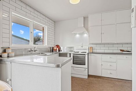 Photo of property in 47 Northcote Road, Northcote, Christchurch, 8052