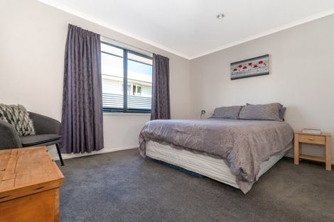 Photo of property in 18 Leon Street, Riverdale, Gisborne, 4010