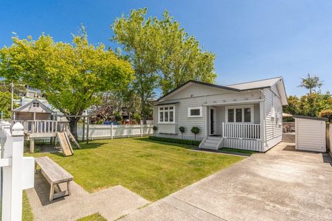 Photo of property in 1/2 Tennyson Street, Northcote Point, Auckland, 0627