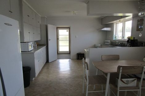 Photo of property in 28 King Edward Avenue, Papakura, 2110