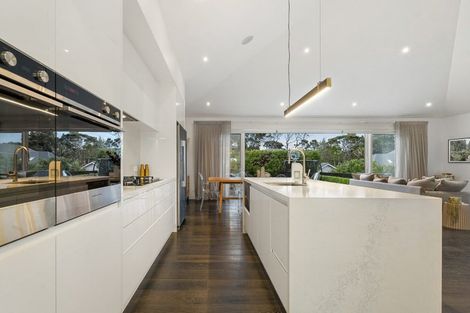 Photo of property in 10 Le Roy Terrace, Birkenhead, Auckland, 0626