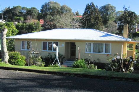 Photo of property in 18 Meldrum Street, Te Kamo, Whangarei, 0112