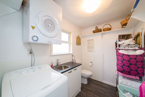 Photo of property in 56 College Street, Awapuni, Palmerston North, 4412