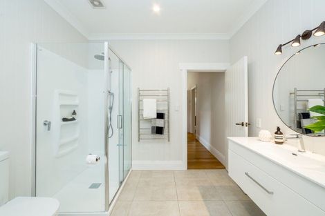 Photo of property in 35 Cambridge Terrace, Masterton, 5810