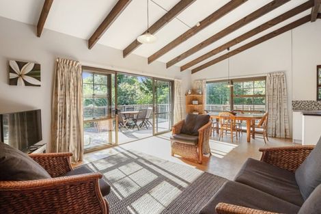 Photo of property in 5 Te Kuru Lane, Pukawa Bay, Turangi, 3381