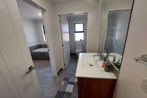 Photo of property in 6 Feather Place, Rolleston, 7615