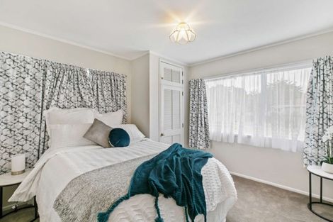 Photo of property in 43 Lawrence Crescent, Hillpark, Auckland, 2102