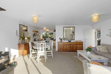 Photo of property in 19a Hicks Close, Whitby, Porirua, 5024