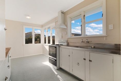 Photo of property in 32 Carisbrooke Street, Aranui, Christchurch, 8061