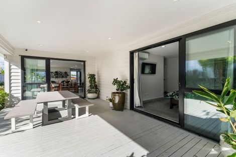 Photo of property in 111 Hillpark Drive, Pokeno, 2402