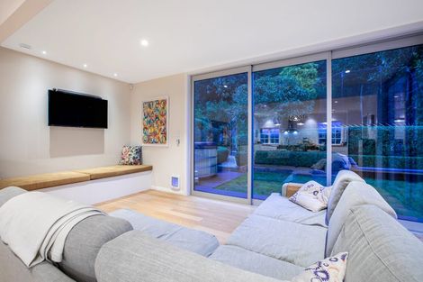 Photo of property in 32 Mccoll Street, Vogeltown, Wellington, 6021