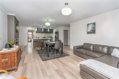 Photo of property in 52 Aquila Crescent, Rototuna North, Hamilton, 3210