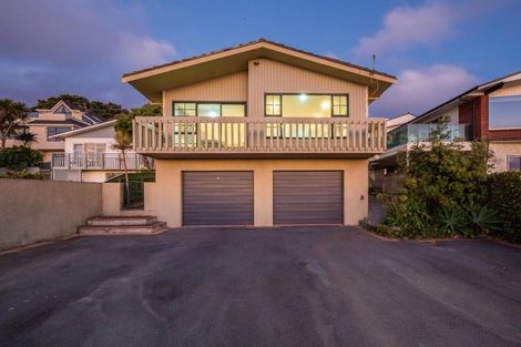 Photo of property in 22 Sunset Parade, Plimmerton, Porirua, 5026