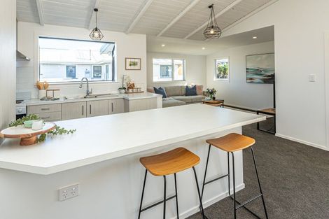 Photo of property in 4 Kupe Place, Castlecliff, Whanganui, 4501