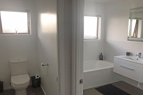 Photo of property in 1/47 Moana Avenue, Onehunga, Auckland, 1061