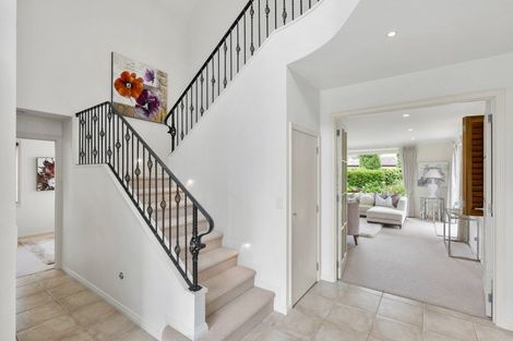 Photo of property in 10 Quedley Court, Eastern Beach, Auckland, 2012