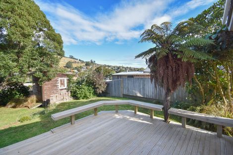 Photo of property in 6 Dickson Street, Macandrew Bay, Dunedin, 9014