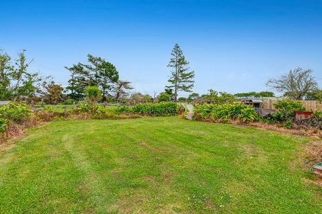 Photo of property in 233 Parkhurst Road, Parakai, 0830