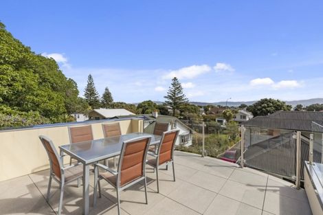 Photo of property in 205 Muritai Road, Eastbourne, Lower Hutt, 5013