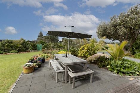 Photo of property in 36 Ripiro Drive, Baylys Beach, Dargaville, 0377