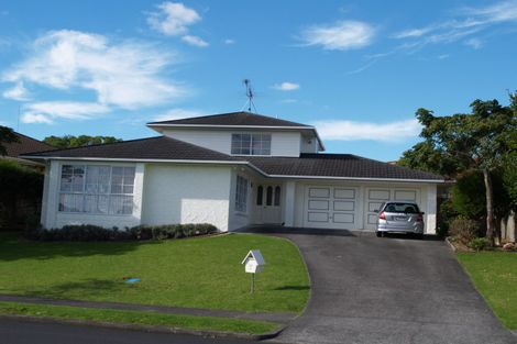 Photo of property in 32 Summermist Drive, Northpark, Auckland, 2013