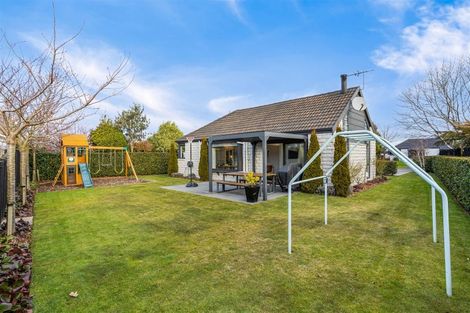 Photo of property in 44 Karnak Crescent, Russley, Christchurch, 8042