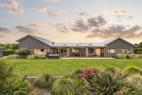 Photo of property in 37 Jarrett Terrace, Leamington, Cambridge, 3432