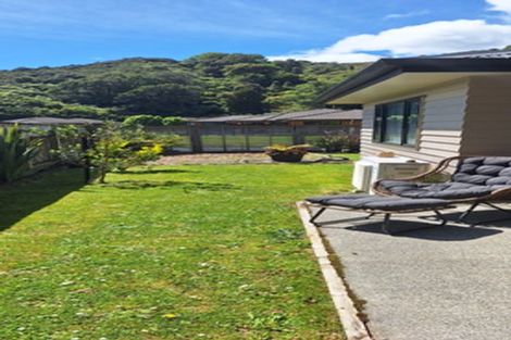 Photo of property in 22 Aragon Grove, Kingsley Heights, Upper Hutt, 5018