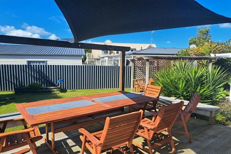 Photo of property in 2 Lansdowne Crescent, Glenview, Hamilton, 3206