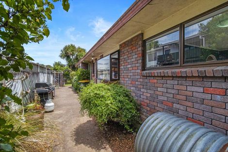 Photo of property in 28 Lansdowne Crescent, Glenview, Hamilton, 3206