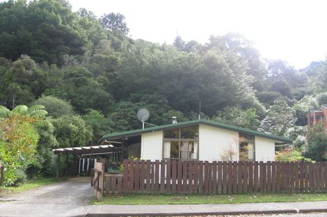 Photo of property in 13 Fendalton Crescent, Pinehaven, Upper Hutt, 5019