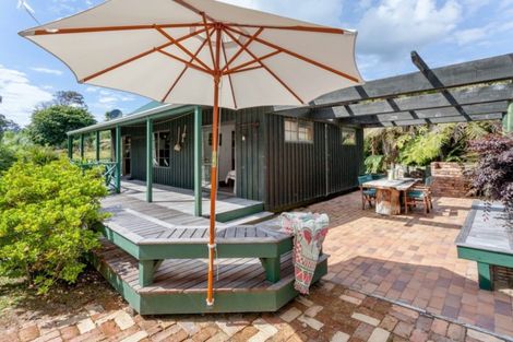 Photo of property in 1 Tutaritari Road, Hahei, Whitianga, 3591