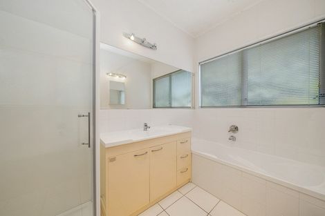 Photo of property in 307 Te Moana Road, Waikanae, 5036