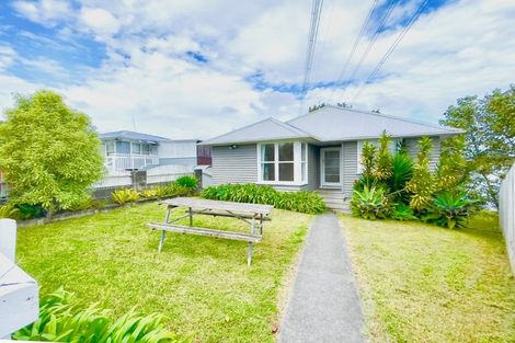 Photo of property in 152 Avondale Road, Avondale, Auckland, 1026