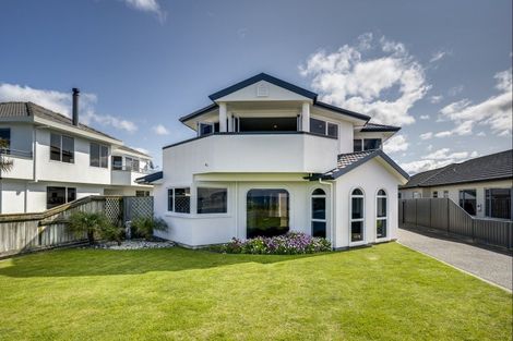 Photo of property in 120 North Shore Road, Eskdale, Napier, 4182