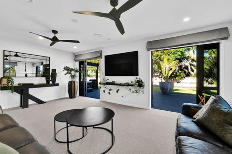 Photo of property in 5-7 Adam Lile Drive, Highlands Park, New Plymouth, 4312