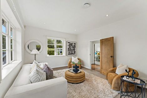 Photo of property in 1 Massey Avenue, Greenlane, Auckland, 1061