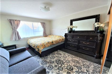 Photo of property in 21 Mcenroe Grove, Naenae, Lower Hutt, 5011