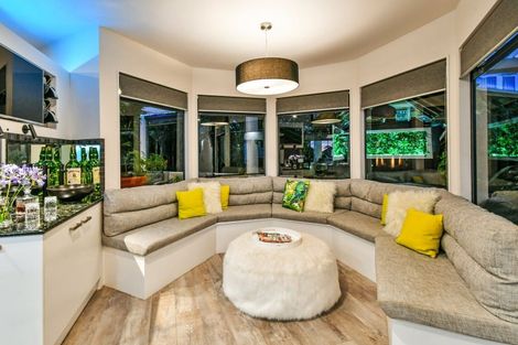 Photo of property in 6 Ribbonwood Crescent, Goodwood Heights, Auckland, 2105