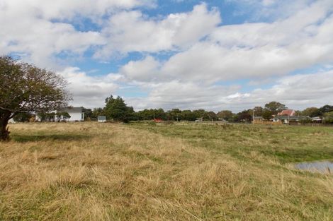 Photo of property in 227 Bridge Street, Bulls, 4818